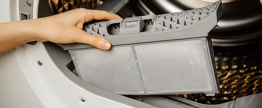 Signs Of A Clogged Dryer Lint Trap in Sparks, Nevada